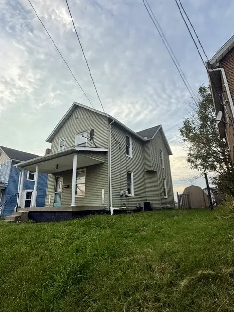 835 Lathrop Street, New Castle, PA 16101