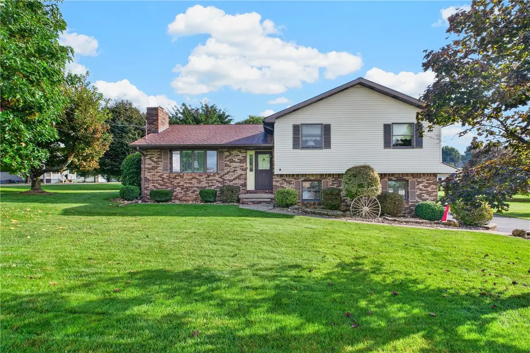 4 Meadow Drive, Latrobe, PA 15650 - #1