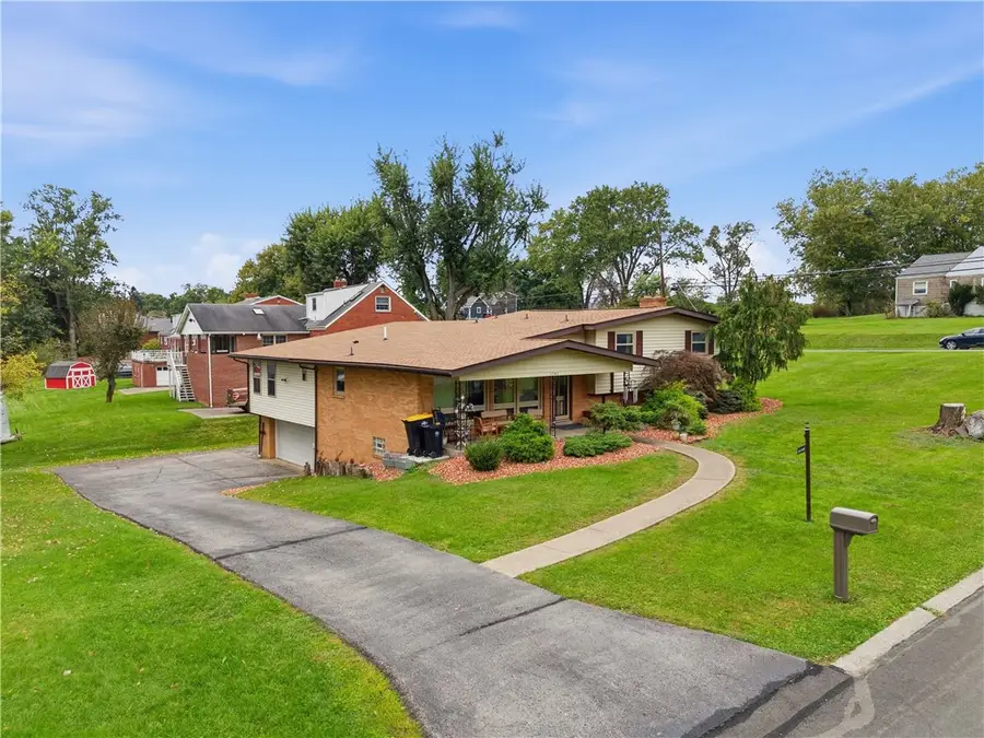 1342 Long Ave, Bethel Park, PA 15102 - #2