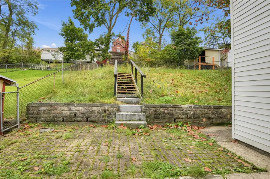 229 Fordyce St, Pittsburgh, PA 15210 - #3