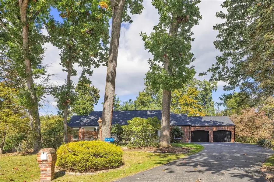 3909 Glencoe Court, Murrysville, PA 15668 - #2