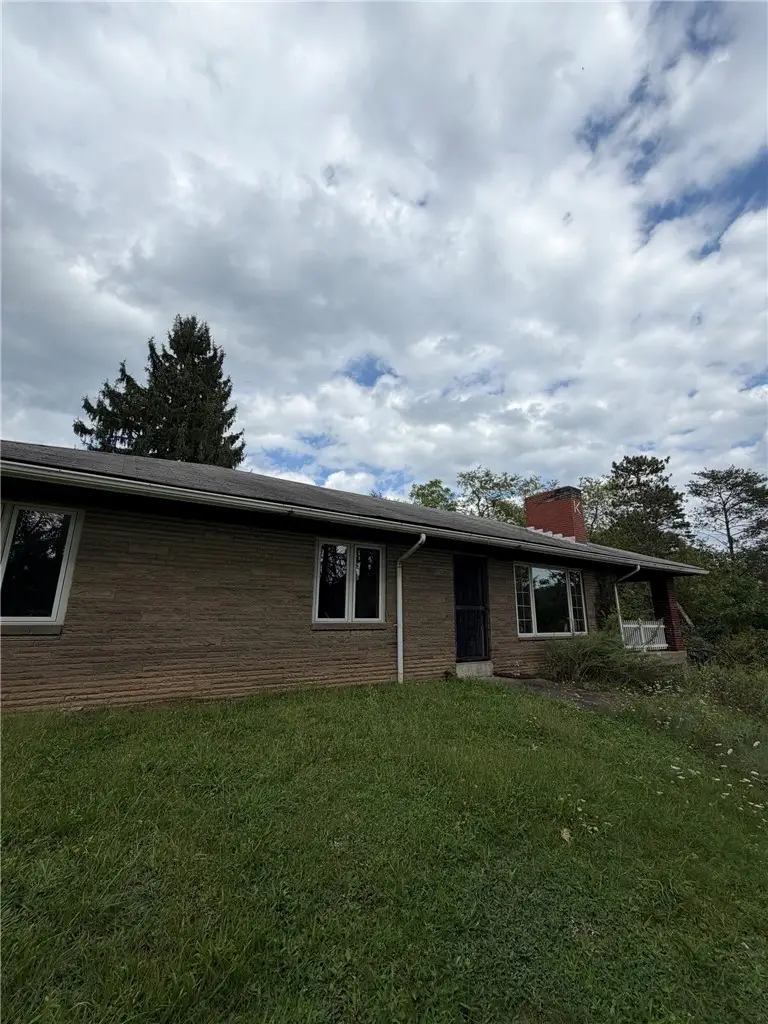 3135 Conway Wallrose Rd, Baden, PA 15005 - #2