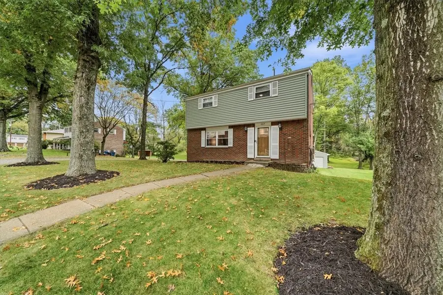 1015 Evergreen Dr, Pittsburgh, PA 15235 - #2