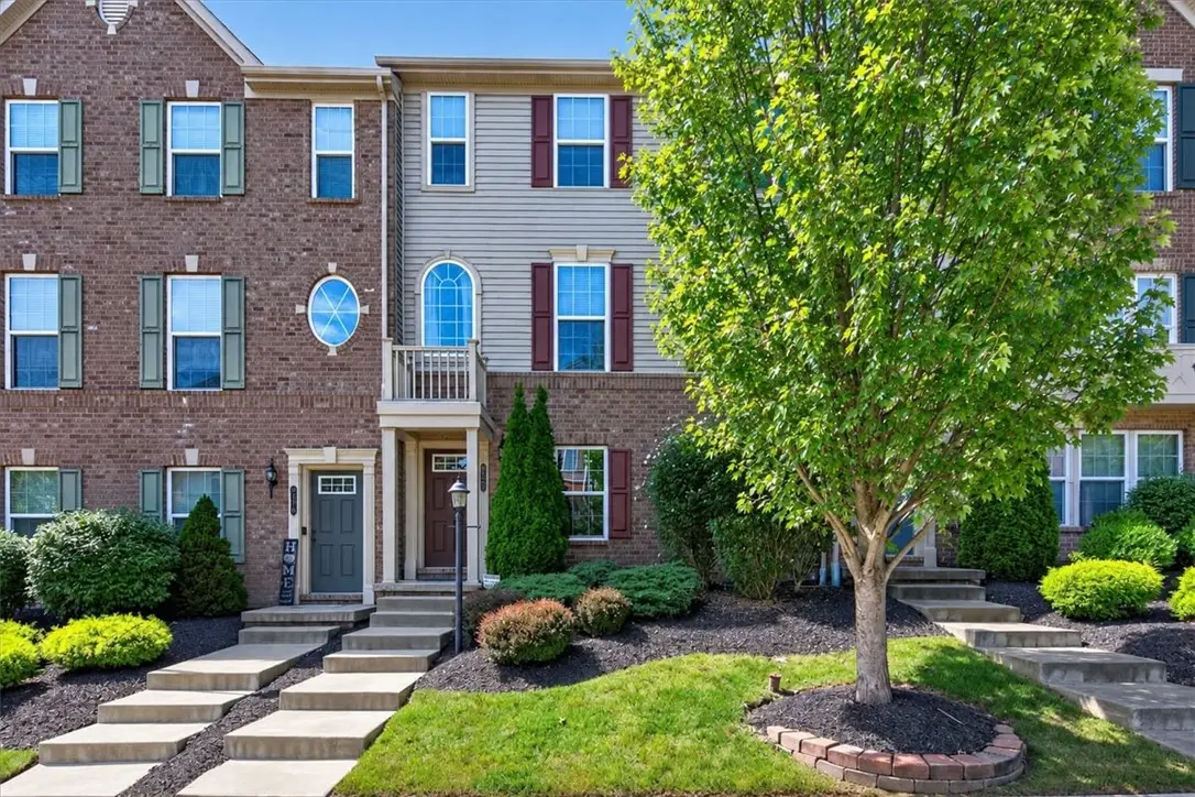 228 Thornapple Ln, Cranberry, PA 16066 - #1