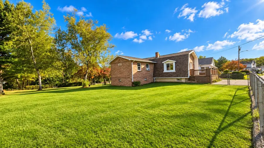 223 Elm Street, East Vandergrift, PA 15629 - #2