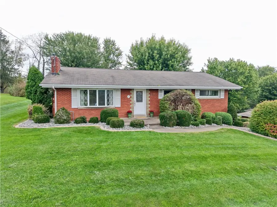 321 Comanche Dr, Belle Vernon, PA 15012 - #2
