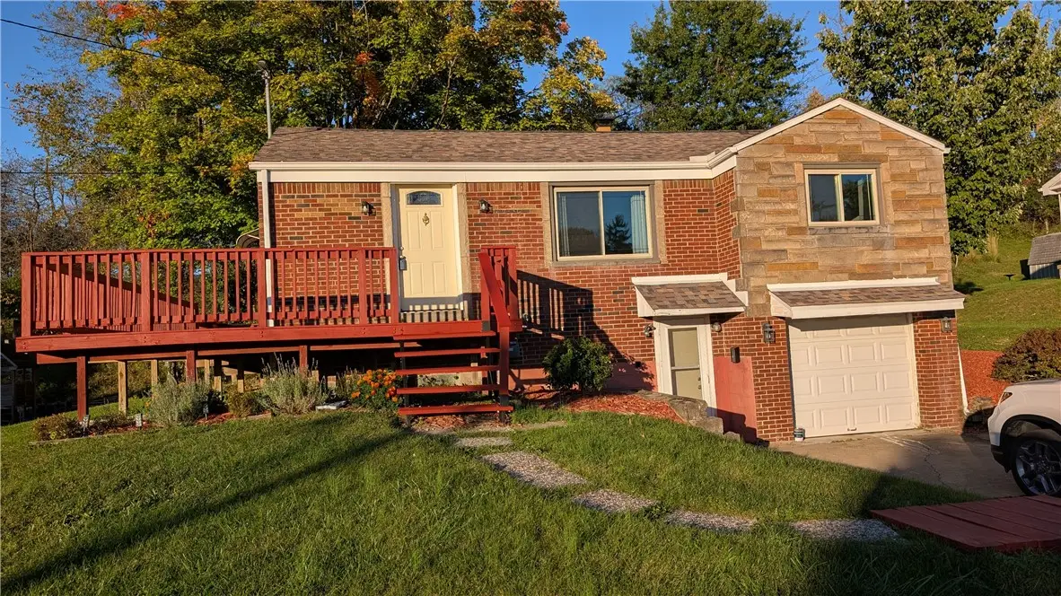 613 Chessbriar Dr, Bethel Park, PA 15102 - #1