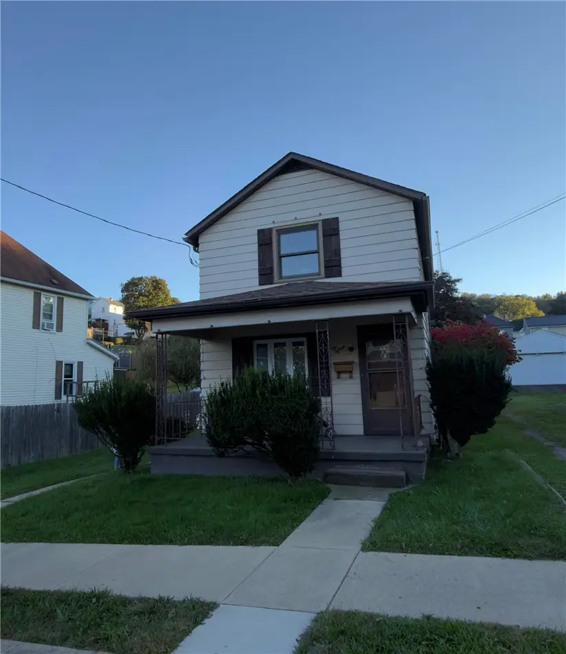 215 Lowell St, Vandergrift, PA 15690 - #1