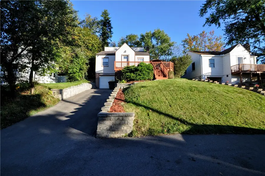 2403 Longcrest Ave, Bethel Park, PA 15102 - #2