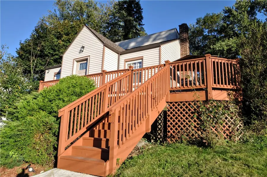 2403 Longcrest Ave, Bethel Park, PA 15102 - #3
