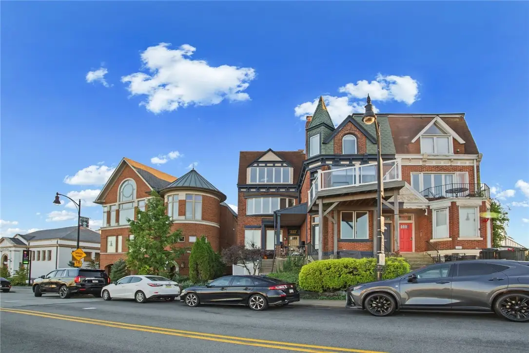 327 Grandview Ave #101, Pittsburgh, PA 15211 - #1