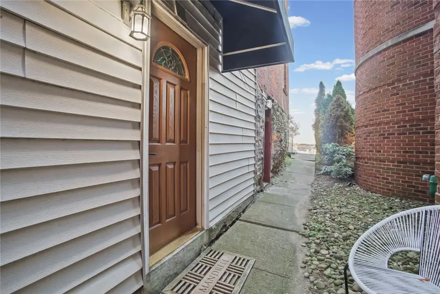 327 Grandview Ave #101, Pittsburgh, PA 15211 - #2