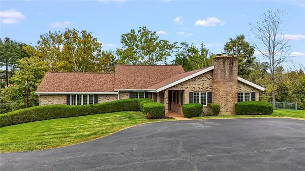 152 Sugar Run Road, Waynesburg, PA 15370