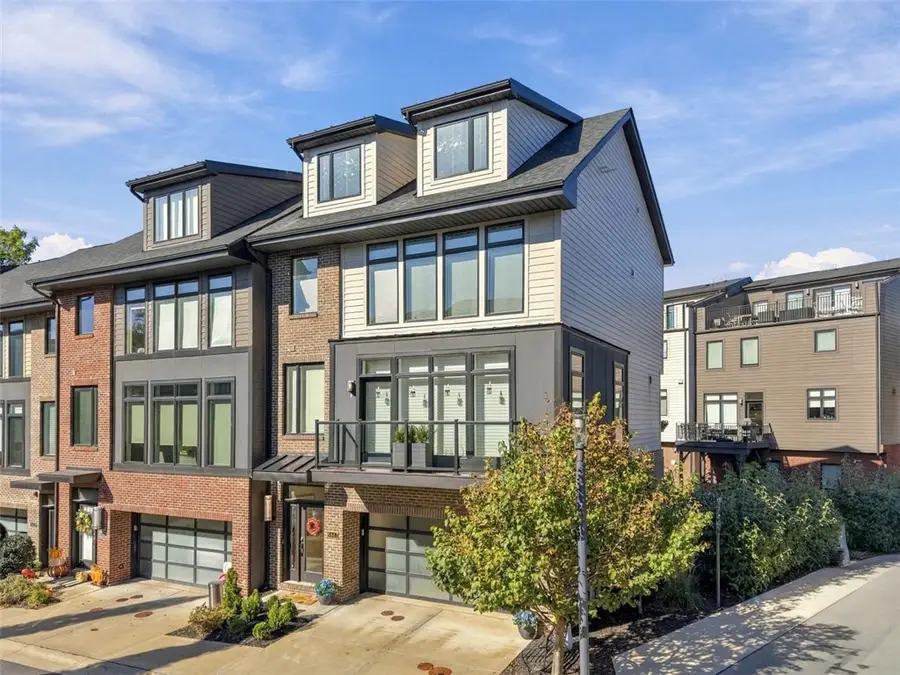 6447 Danielle St, Pittsburgh, PA 15206 - #2