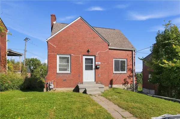418 Commonwealth Ave, Duquesne, PA 15110