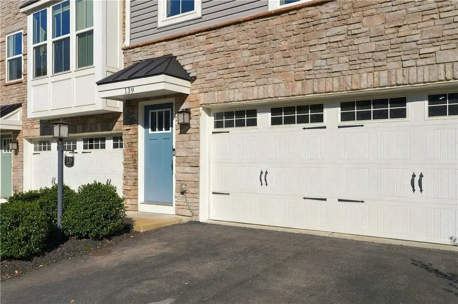 139 Curtis Ct, Pittsburgh, PA 15237 - #2