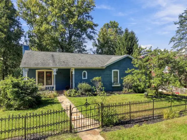 1027 5th Street, Oakmont, PA 15139