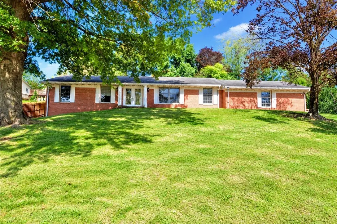14 Esther St, Charleroi, PA 15022 - #1