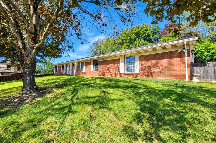 14 Esther St, Charleroi, PA 15022 - #2