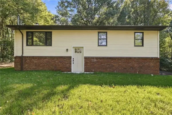 14 Blackswoods Rd, Freedom, PA 15042