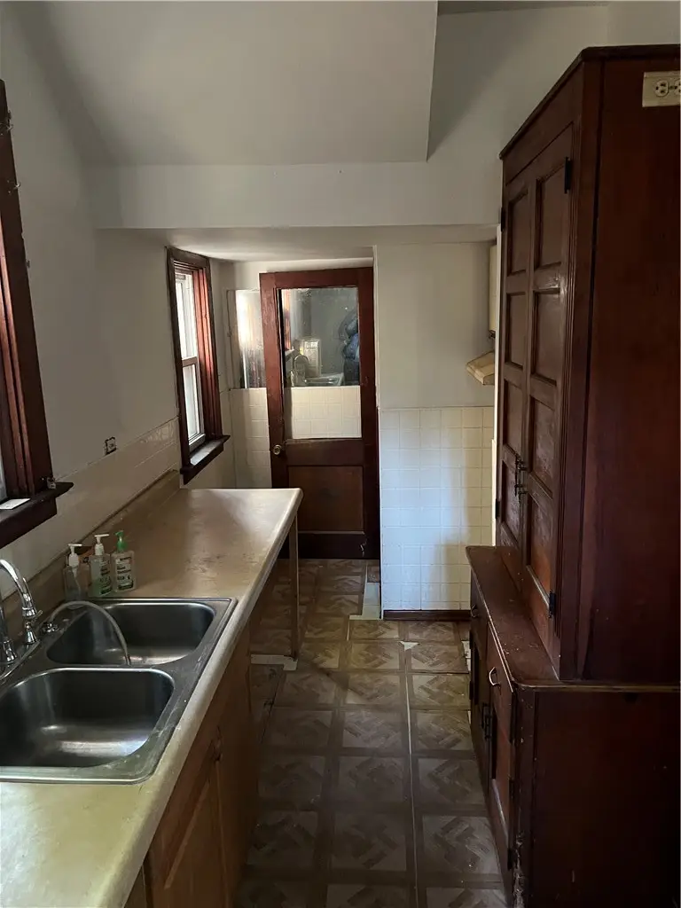 43 Kenwood Ave, Pittsburgh, PA 15214 - #2