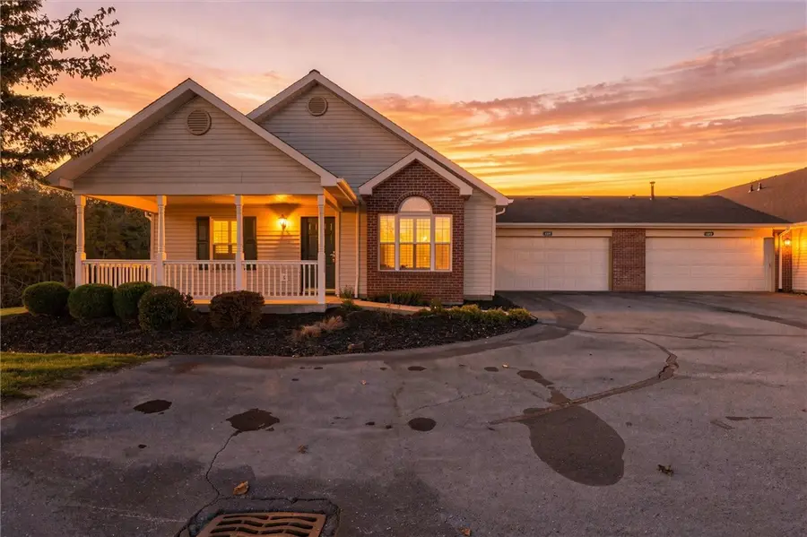 355 Allandale Dr, Bethel Park, PA 15102 - #2
