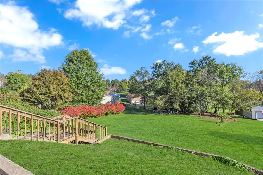 183 Gourley Ln, Monaca, PA 15061 - #2