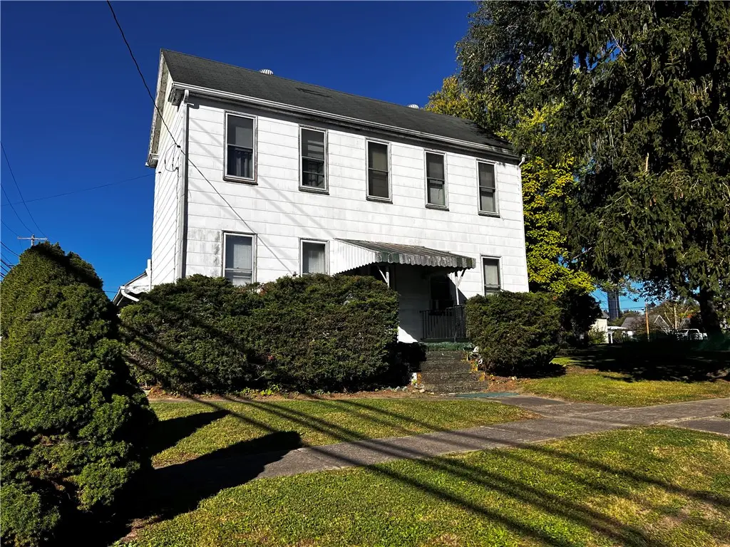 214 Cleveland St, Kittanning, PA 16201 - #1