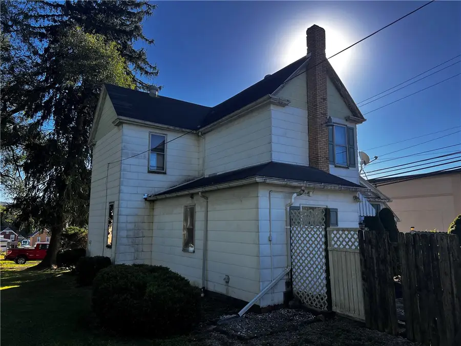 214 Cleveland St, Kittanning, PA 16201 - #3