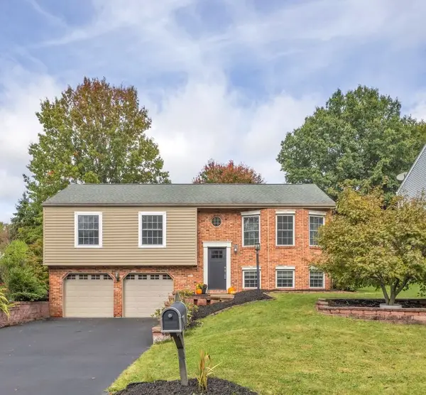 111 Eden Way Ct, Cranberry Twp, PA 16066
