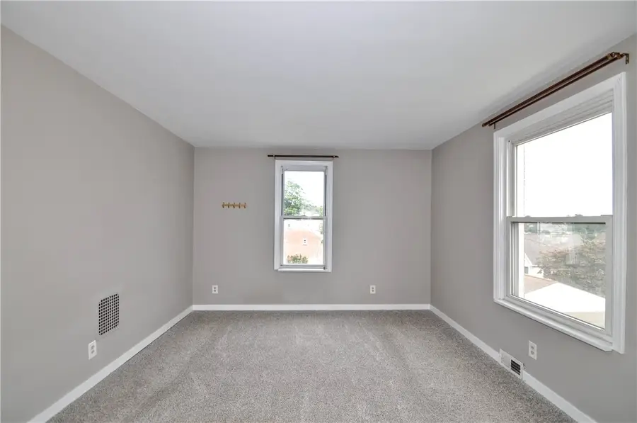108 Euclid Ave, Dravosburg, PA 15034 - #2
