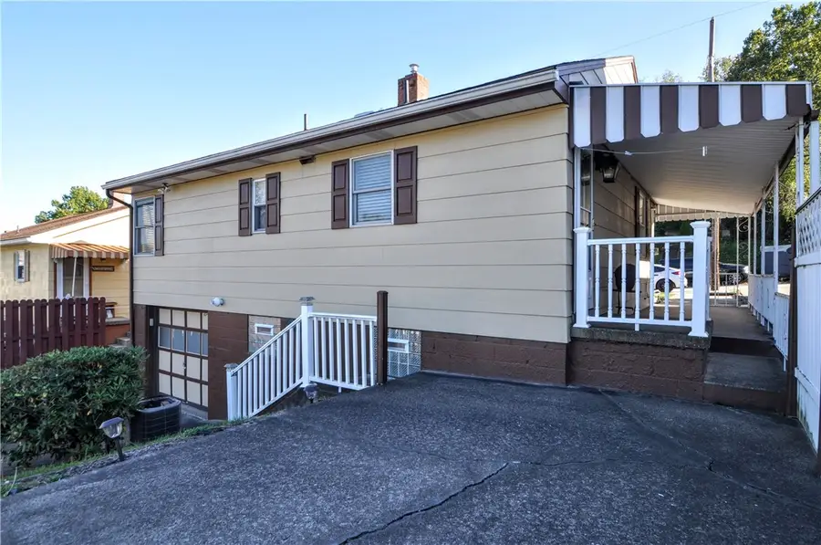 1111 Woodland Ave, McKeesport, PA 15133 - #2