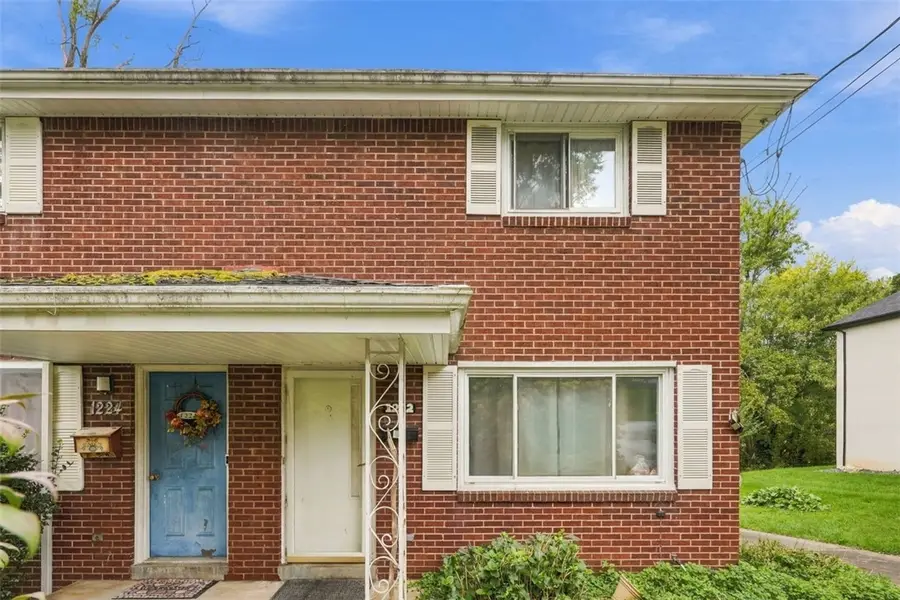 1222 10th St, Irwin, PA 15642 - #2