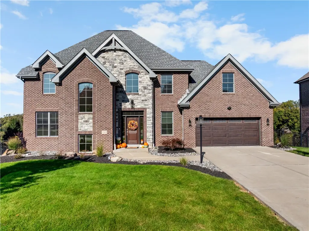 3029 Chestnut Ridge Dr, Jefferson Hills, PA 15025 - #1
