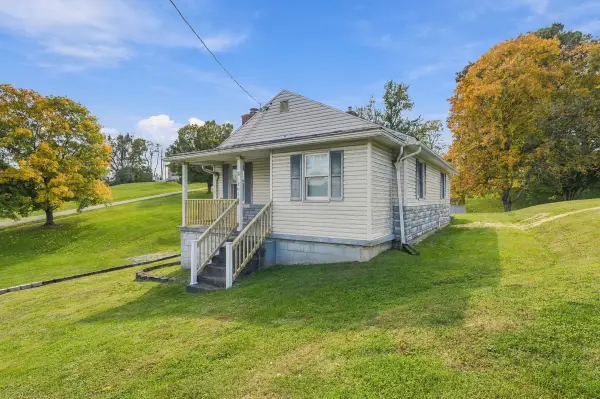 100 Moore Road, Washington, PA 15301