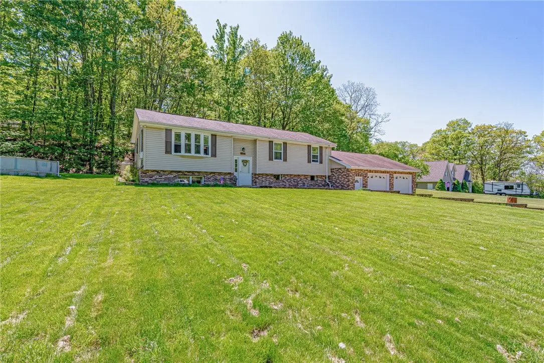 157 Oak Hill Dr, Friedens, PA 15541 - #1