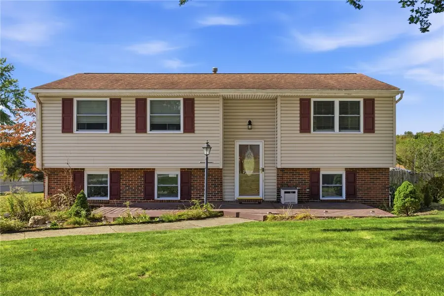 210 Meadow Wood Dr, Cheswick, PA 15024 - #2