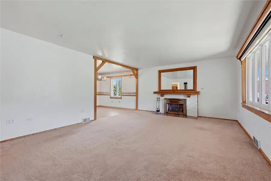 283 Kentucky Drive, Lower Burrell, PA 15068 - #2