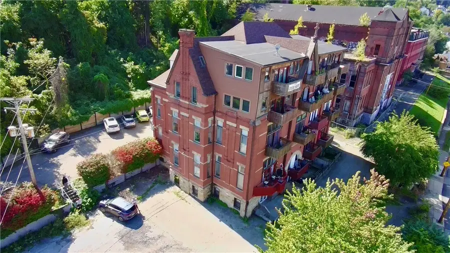 66 Pius St #202, Pittsburgh, PA 15203 - #2