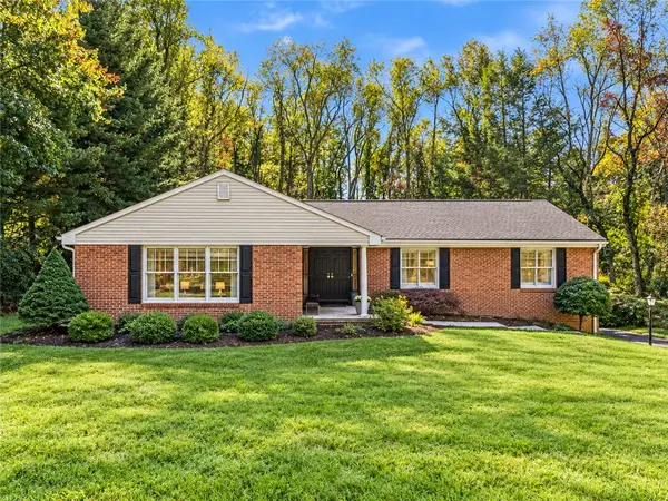 243 Cornwall Drive, Pittsburgh, PA 15238