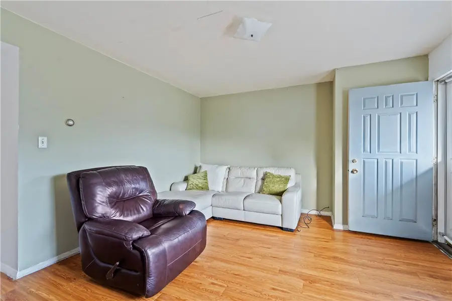 555 Peter St, Verona, PA 15147 - #3