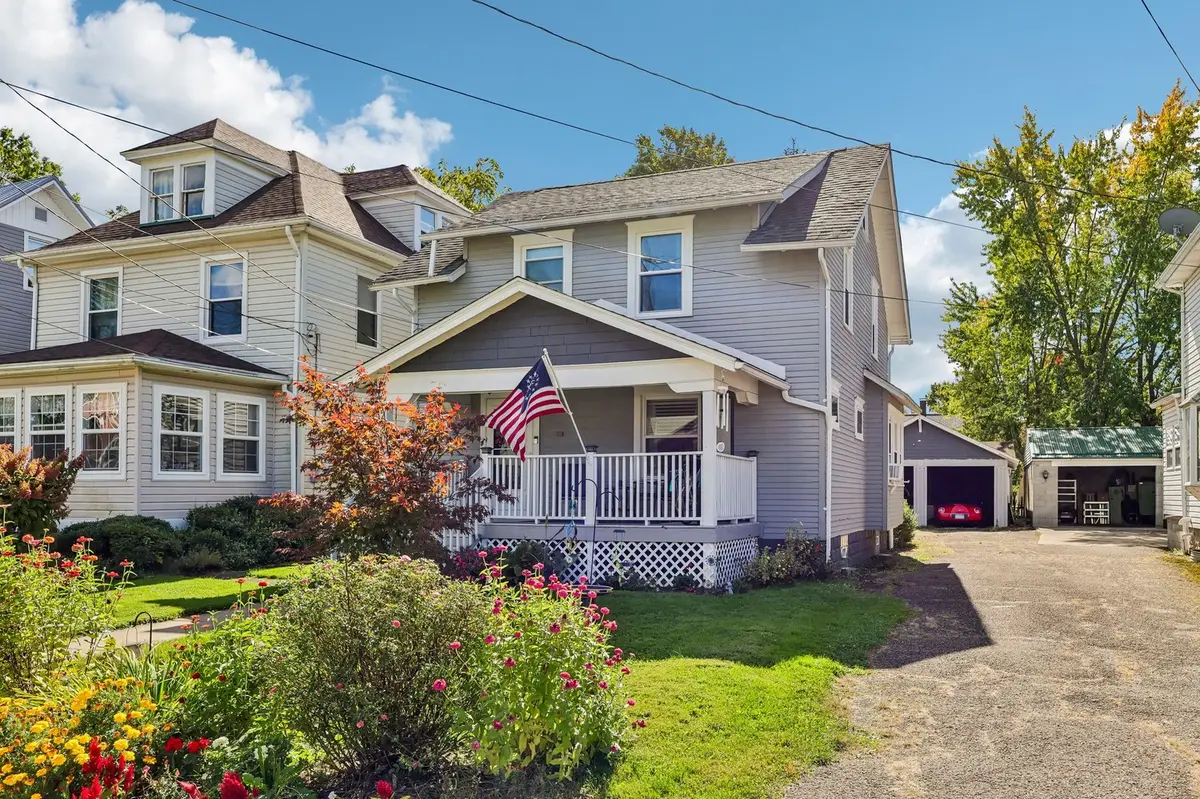 220 E Edgewood Avenue, New Castle, PA 16105 - #1
