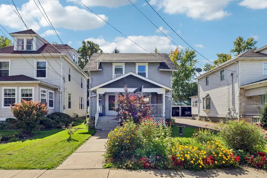 220 E Edgewood Avenue, New Castle, PA 16105 - #2