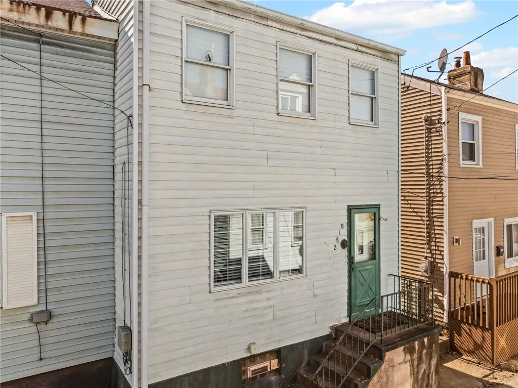2810 Edwards Way, Pittsburgh, PA 15203 - #1
