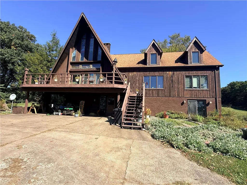 782 Sugar Run Rd, Eighty Four, PA 15330 - #1