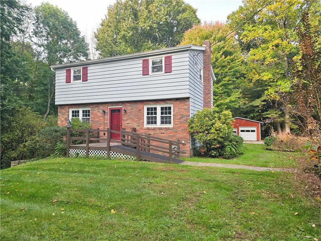 955 Eastwood Rd, Beaver Falls, PA 15010 - #1