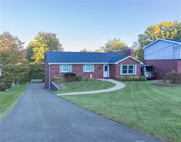 57 Norfolk Dr, Coraopolis, PA 15108