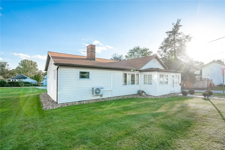 118 E Chestnut St, Blairsville, PA 15717 - #3