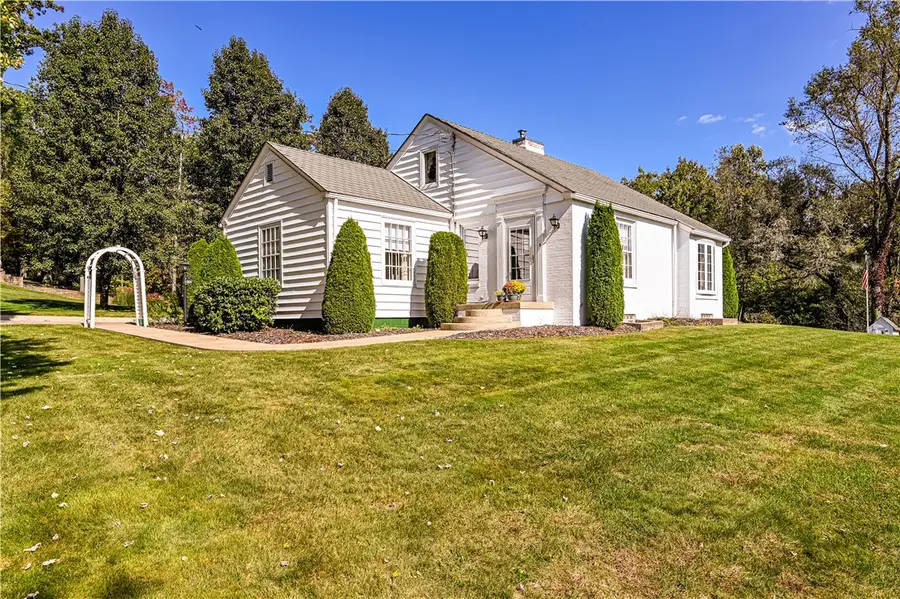 110 Daffodil Lane, Jeannette, PA 15644 - #2
