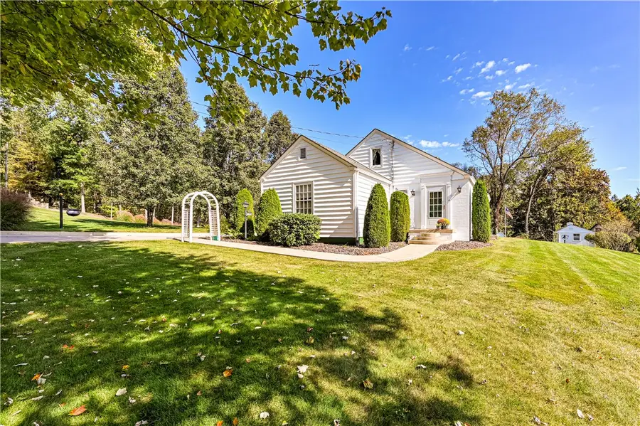 110 Daffodil Lane, Jeannette, PA 15644 - #3